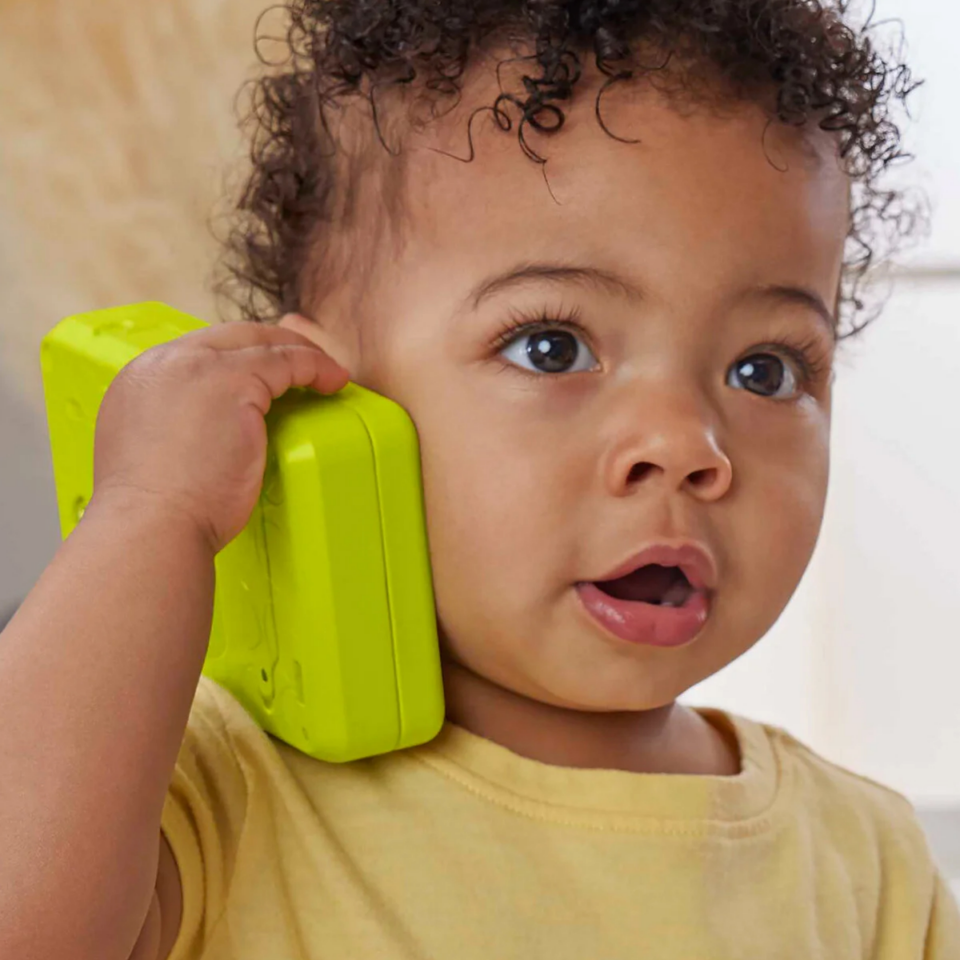 Fisher Price Kaydır ve Öğren Akıllı Telefon MTL-HNL48